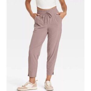 All In Motion Women's M Plum Purple Active Light High-Rise Woven Taper Pants